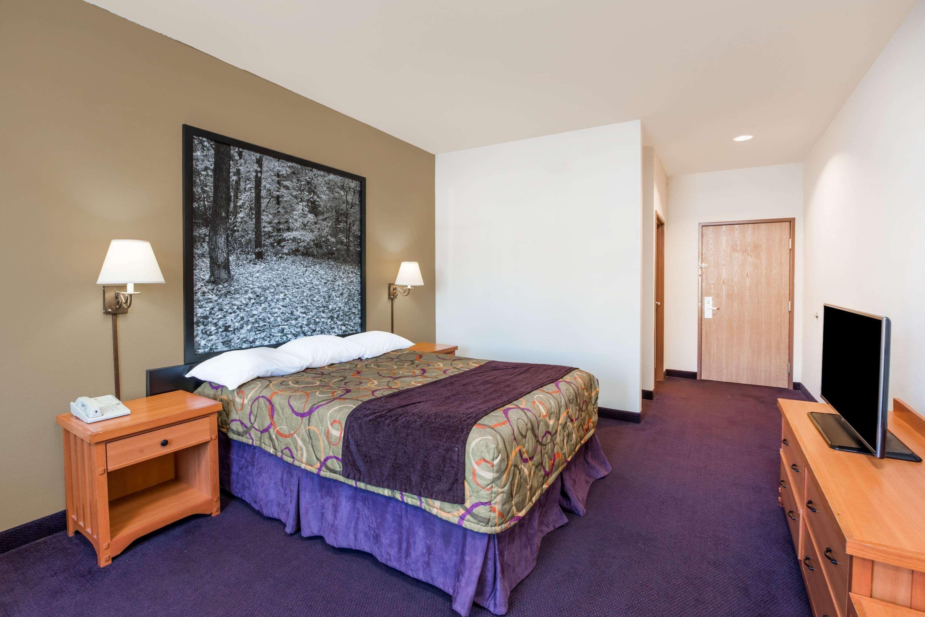Super 8 By Wyndham Columbia East Hotel Exterior foto