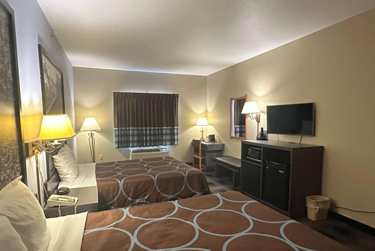 Super 8 By Wyndham Columbia East Hotel Exterior foto