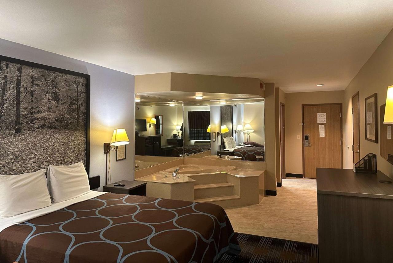 Super 8 By Wyndham Columbia East Hotel Exterior foto